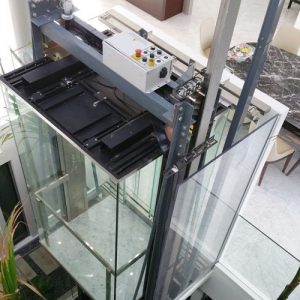 استخدام تعمیرکار آسانسور