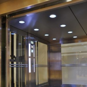 بازسازی آسانسور روملس