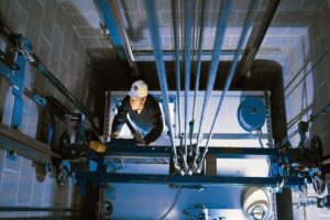 لیست شرکت های تعمیر و نگهداری آسانسور