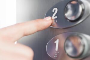 منشور و قانون استفاده از آسانسور در آپارتمان | لیست کامل قوانین