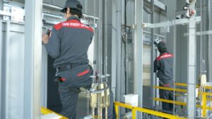 نحوه محاسبه هزینه تعمیر آسانسور در آپارتمان ها چگونه است؟