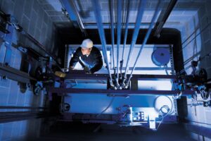 راه حل رفع ارور ۷۱ آسانسور {مهمترین علت + جزئیات + عیب یابی}