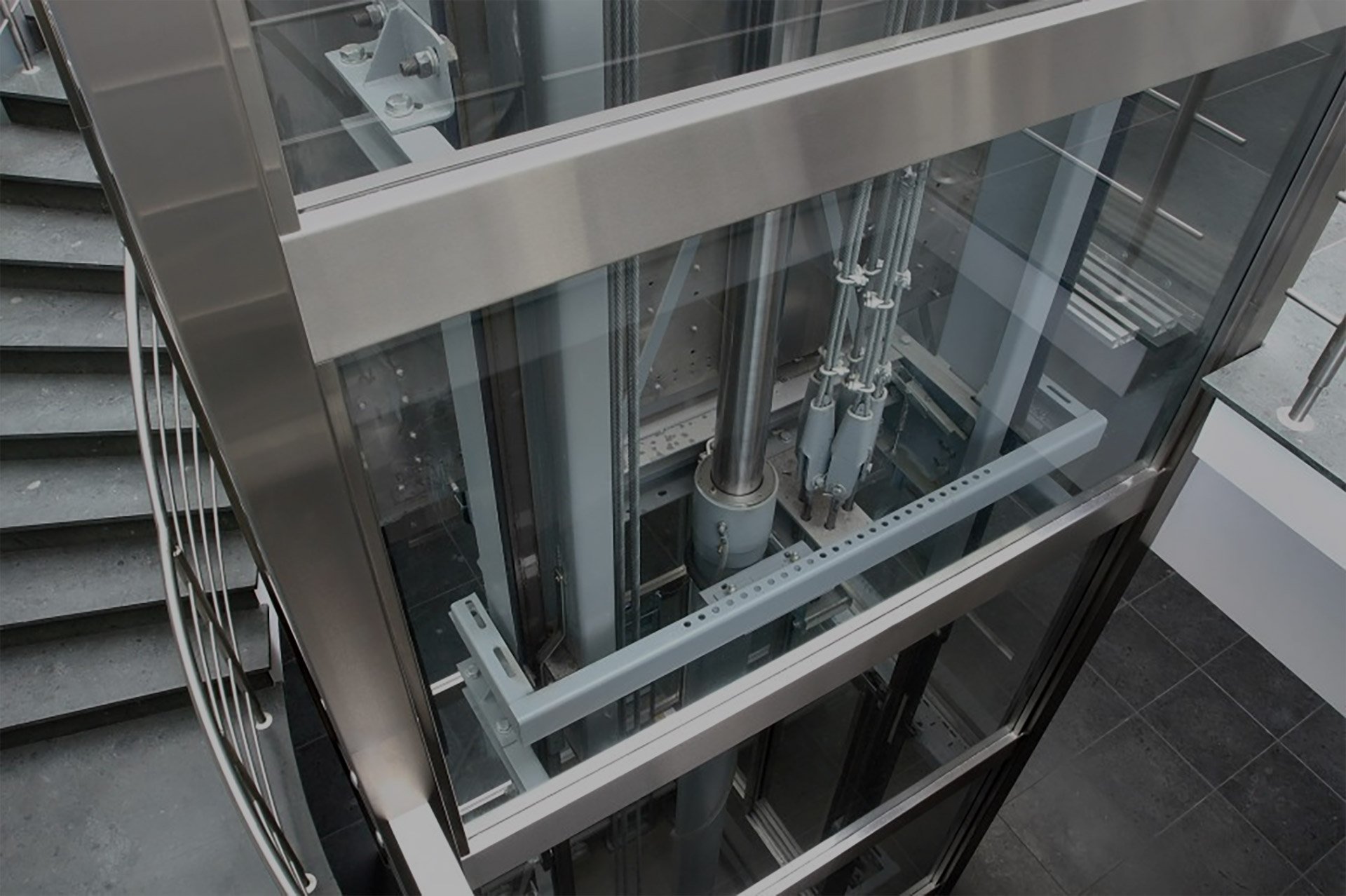 آسانسور خانگی هوم لیفت چیست {قیمت آسانسور هیدرولیک home lift} 2 هوم لیفت هیدرولیک