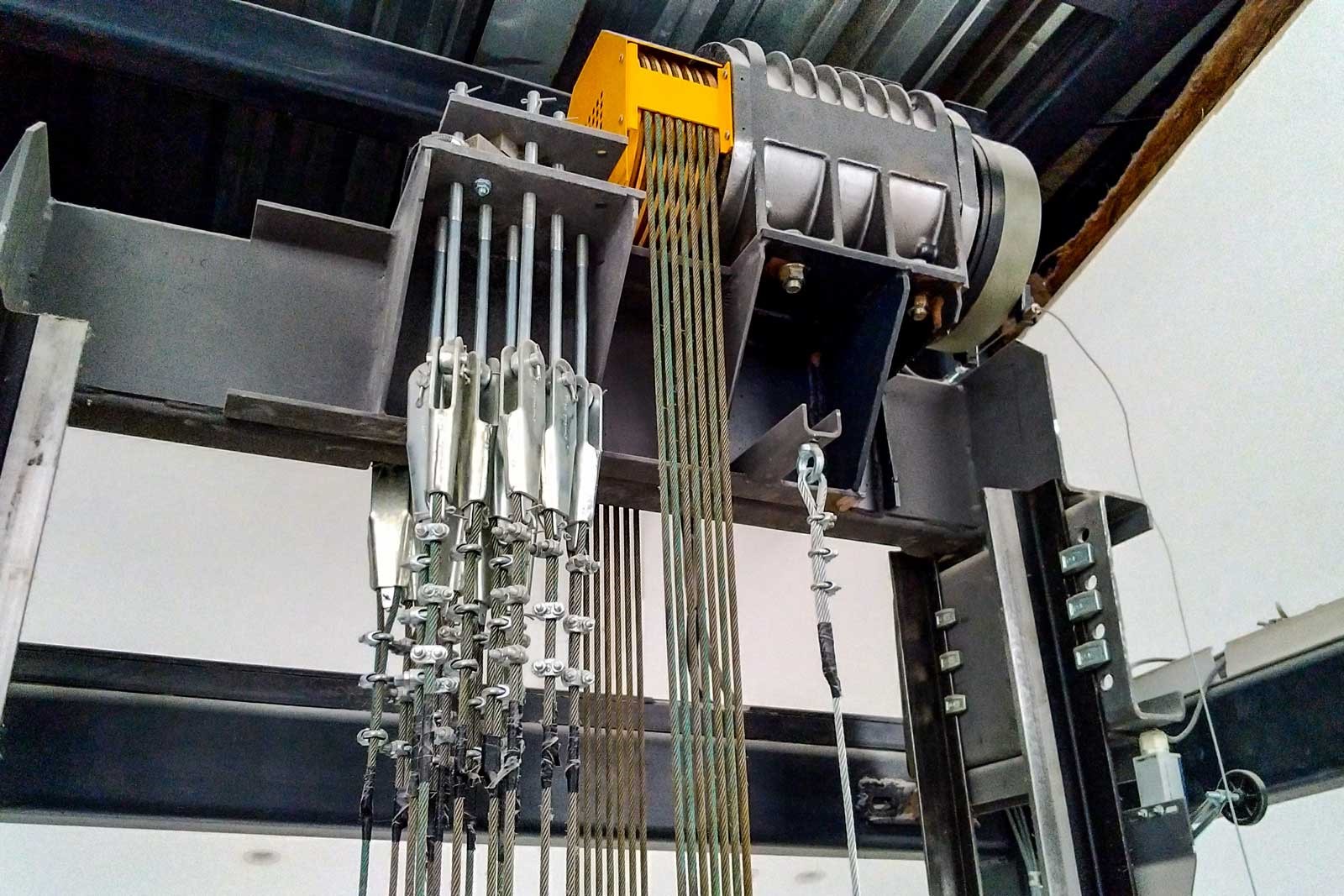 انواع آسانسور خانگی و مسکونی {بهترین برند های ایرانی و خارجی} 7 انواع آسانسور مسکونی