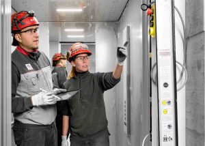 چک لیست بازرسی آسانسور هیدرولیک [0 تا 100 موارد مهم + نکات]