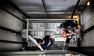 کفشک آسانسور چیست [بررسی کاربرد + مزایا و معایب]